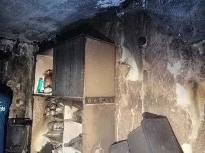 Один человек погиб и десять спасено на ночном пожаре в Канавинском районе