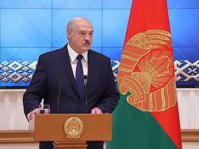 Лукашенко отказался делать прививку от коронавируса
