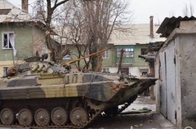 НМ ЛНР: Украинские боевики размещают технику вдоль линии соприкосновения сторон