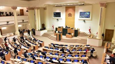 Грузинский парламент принял резолюцию по интеграции в НАТО и ЕС