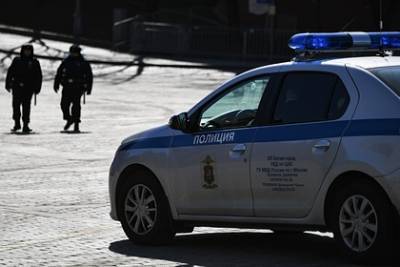 Российским экс-полицейским отменили приговор за групповое изнасилование в машине