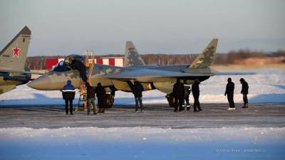 В сети опубликовали видео первого серийного Су-57 ВКС России