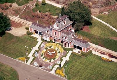 Поместье Майкла Джексона Neverland продано за 22 млн долл
