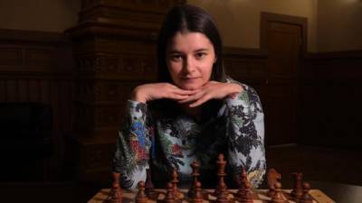 Ход королевы: шахматистка Анастасия Боднарук о соперничестве с мужчинами и сериале