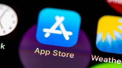 Рождественский подарок разработчикам: Apple снизила комиссию в App Store вдвое