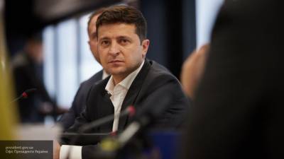 Экс депутат Верховной рады заявил, что украинцам стыдно за Зеленского