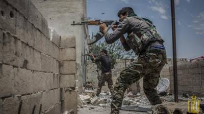 Турецкие войска и союзные им исламисты атаковал курдов на севере Сирии