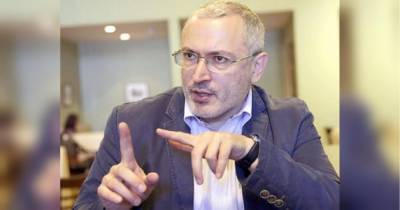 Хотели вывезти 42 тонны денег на "Жигулях": Ходорковский рассказал о попытке "ограбления" своего банка