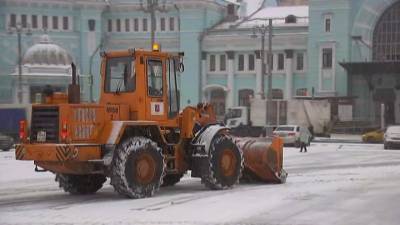 Московские коммунальщики ликвидируют последствия снегопада