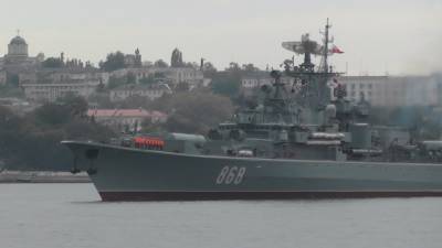 Экипажи кораблей ЧФ РФ провели учения по экстренной подготовке к бою