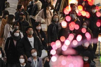 Япония до конца января закроет страну для иностранцев