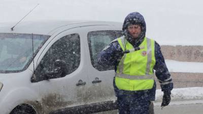 Серьезная авария произошла из-за обильного снегопада в Ленобласти