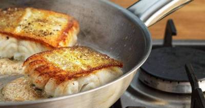 Простой способ, как пожарить рыбу без неприятного запаха по всей квартире