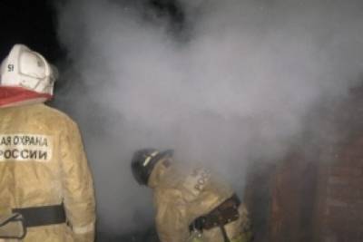 В Оренбурге на пожаре спасены два человека
