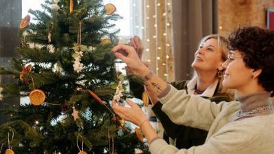 Россиян предупредили об опасности взлома новогодней елки