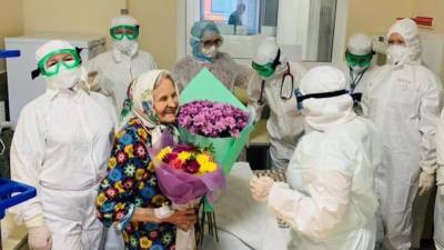 Победившей COVID-19 жительнице Казани исполнился 101 год.