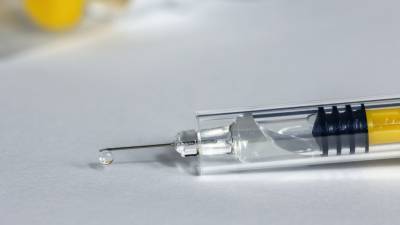 Мэр Москвы назвал дату начала вакцинации от COVID-19 для пожилых людей