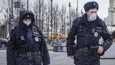 Полиция задержала подорвавшего петарды у театра в Москве мужчину