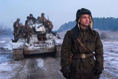 Российские зрители назвали "Холопа" и "Т-34" лучшими фильмами 2020 года