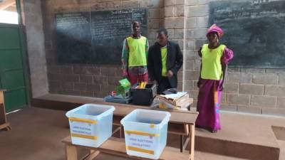 Выборы в ЦАР проходят под наблюдением представителей африканских стран