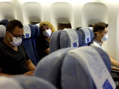 Китай приостанавливает авиасообщение с Великобританией из-за нового штамма коронавируса