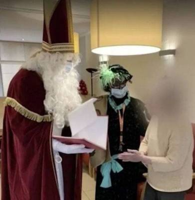 Санта Клаус вместо подарков занес в дом престарелых коронавирус