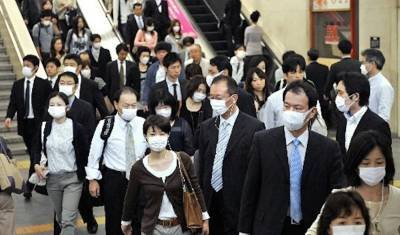 Япония для борьбы с коронавирусом на месяц закрыла границы