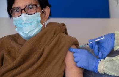 На Кипре началась вакцинация от ковида