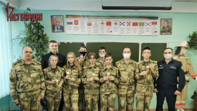 Росгвардия сообщила о присвоении воинских званий иркутским школьникам