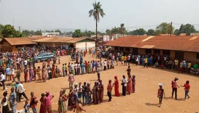 Иностранные посольства принимают граждан ЦАР в день всеобщих выборов