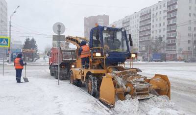 Из-за снегопада в Уфе ввели временное ограничение на въезд грузового транспорта