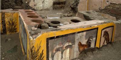 В Помпеях нашли древний магазин фаст-фуда. Ему почти 2000 лет