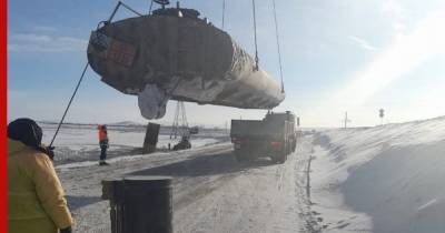 Цистерна с серной кислотой опрокинулась в Казахстане