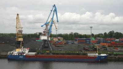 Потеря российского транзита угрожает портам Прибалтики упадком