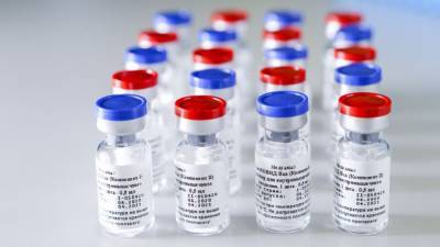 Посол США назвал причину отказа от прививки российской вакциной от COVID-19