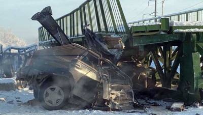 При обрушении моста в Дагестане погибли два человека