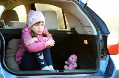 Ребенок из багажника: в Киеве женщина отметилась дикой выходкой на дороге. ВИДЕО