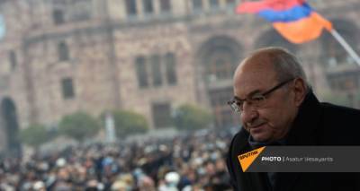 Оппозиция в Армении "раскрыла мотивы" решения Пашиняна о проведении внеочередных выборов