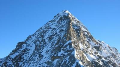Ученые обнаружили огромную трещину в горе Хохфогель в Альпах