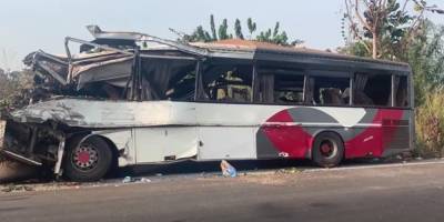 Смертельное столкновение. В Камеруне разбился пассажирский автобус: 37 погибших