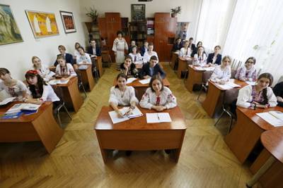На Украине начали переписывать учебники ради гендерного равенства