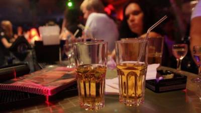 Антиковидные подпольные вечеринки накрыли в клубах Москве