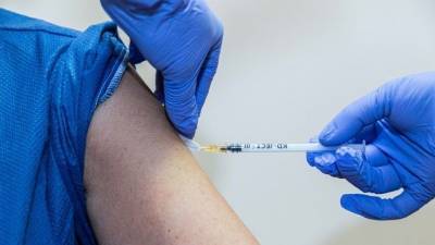 Масштабная вакцинация в Европе под угрозой срыва