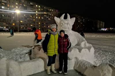 В Рыбинске слепили еще одну снежную корову