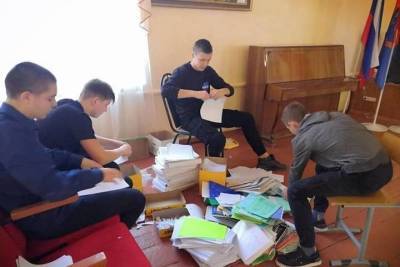Школьники из Рассказовского района научились собирать макулатуру по-новому