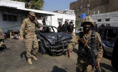 В Пакистане боевики атаковали КПП: многие военные погибли