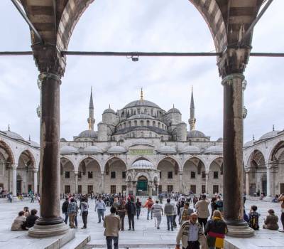 Путешественников попросили отказаться от поездок в Турцию из-за землетрясений