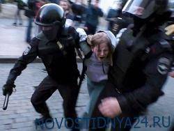 Избитая на акции протеста девушка: «В России мы не добьемся справедливого суда».