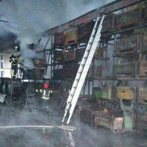 В Мелитополе произошел пожар на складе. Фото