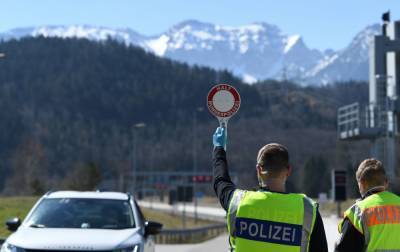 Наплыв отдыхающих: в Австрии закрывают горнолыжные курорты